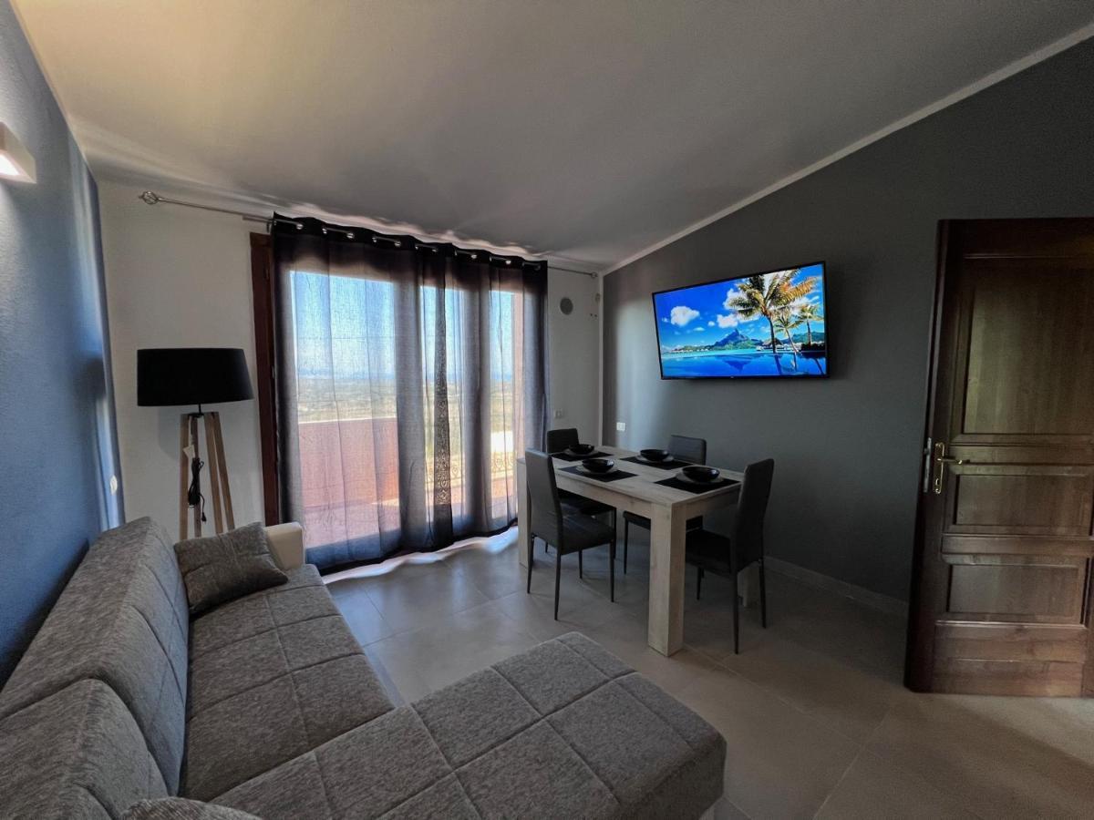 Calypso Home Sea View Badesi Exterior foto