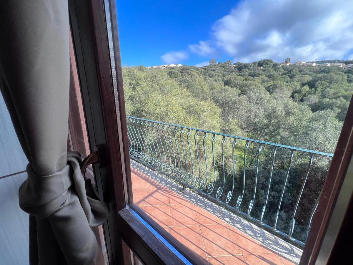 Calypso Home Sea View Badesi Exterior foto